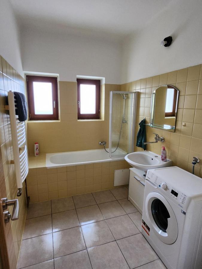 Appartement Slatina à Františkovy Lázně Extérieur photo